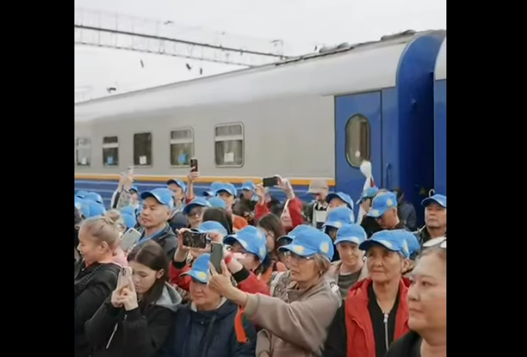 ТАРИХ ЖӘНЕ ТУРИСТ: «Жібек жолы» пойызы Таразда