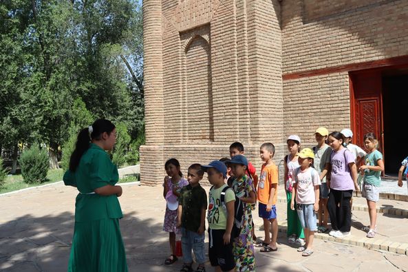 «ABAY» бастауыш мектеп-гимназиясының оқушыларына экскурсия