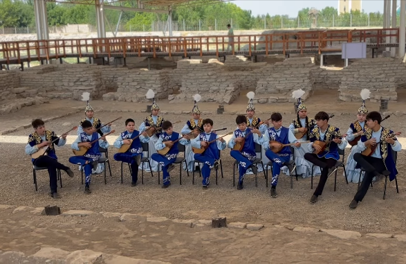 Ұлттық домбыра күніне арналған челлендж!