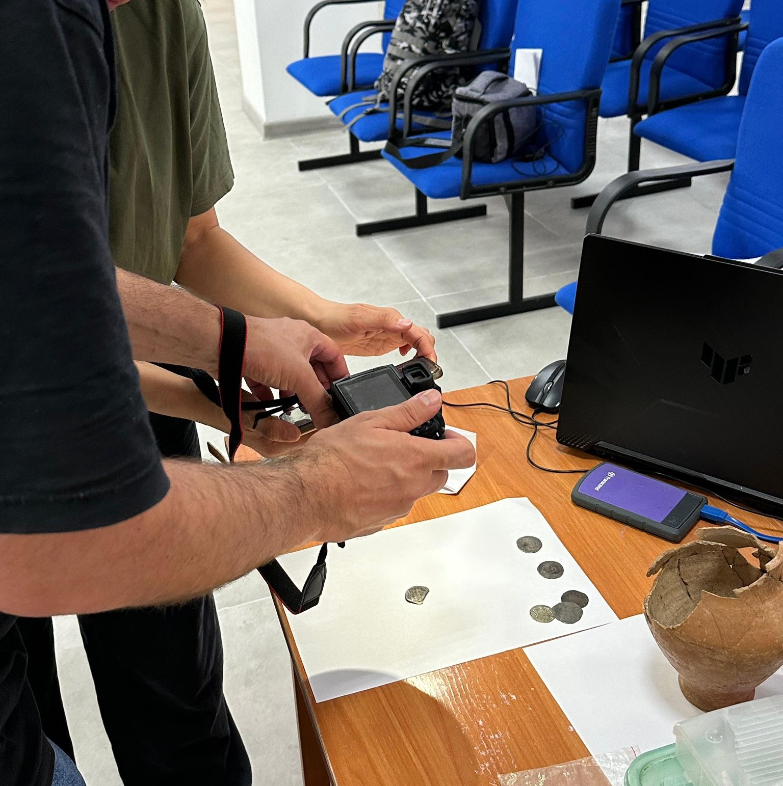 Бірлесіп ғылыми-зерттеу жұмыстарын жүргізуде