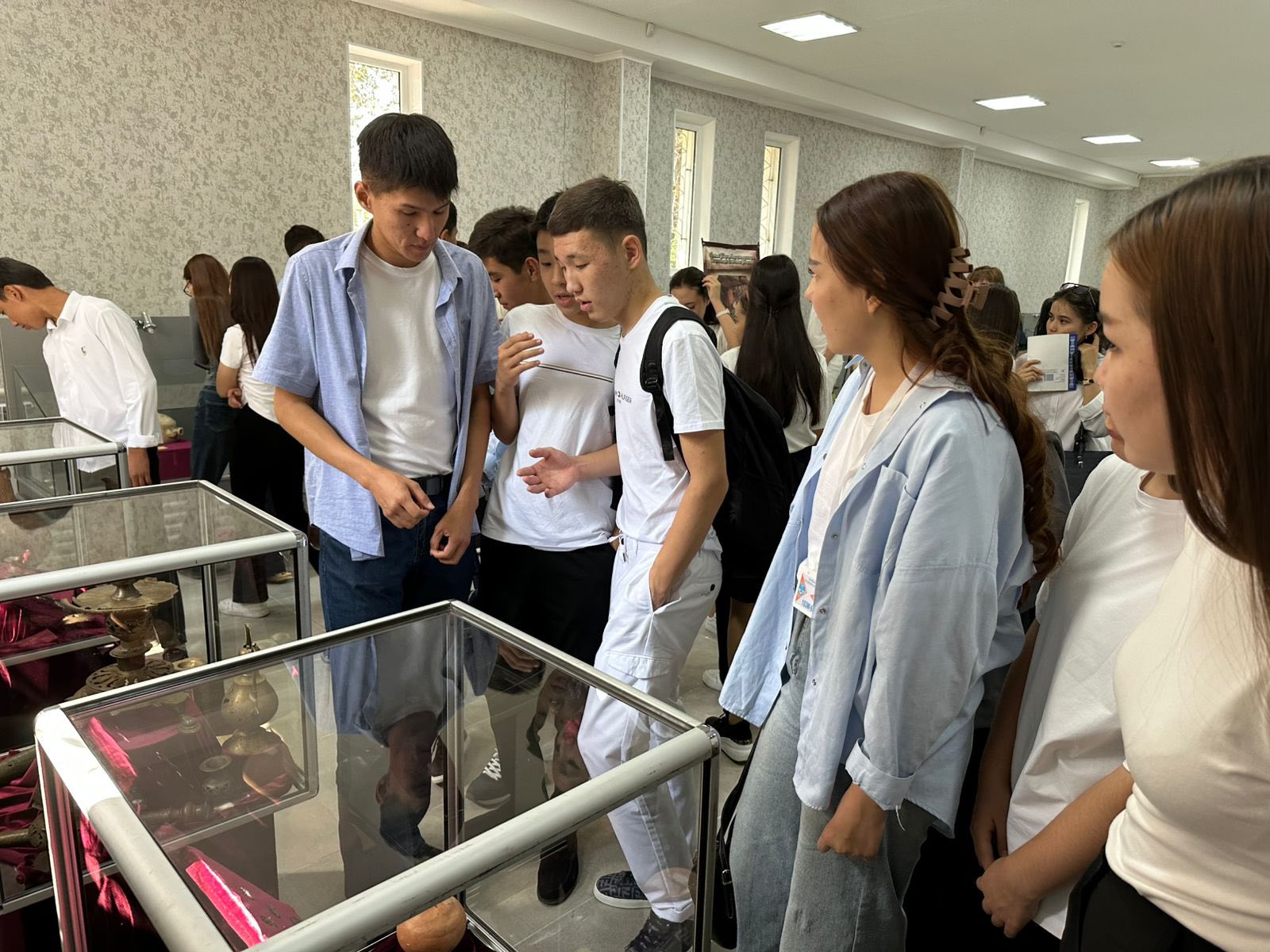 «Әр мамандық – ең маңызды» атты жылжымалы көрме өткізілді