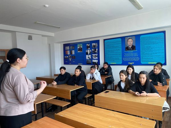 М. Х. Дулати атындағы Тараз өңірлік университетінің білімгерлеріне «Ұлы Жібек жолы бойындағы көне қалалар»тақырыбында дәріс өткізді
