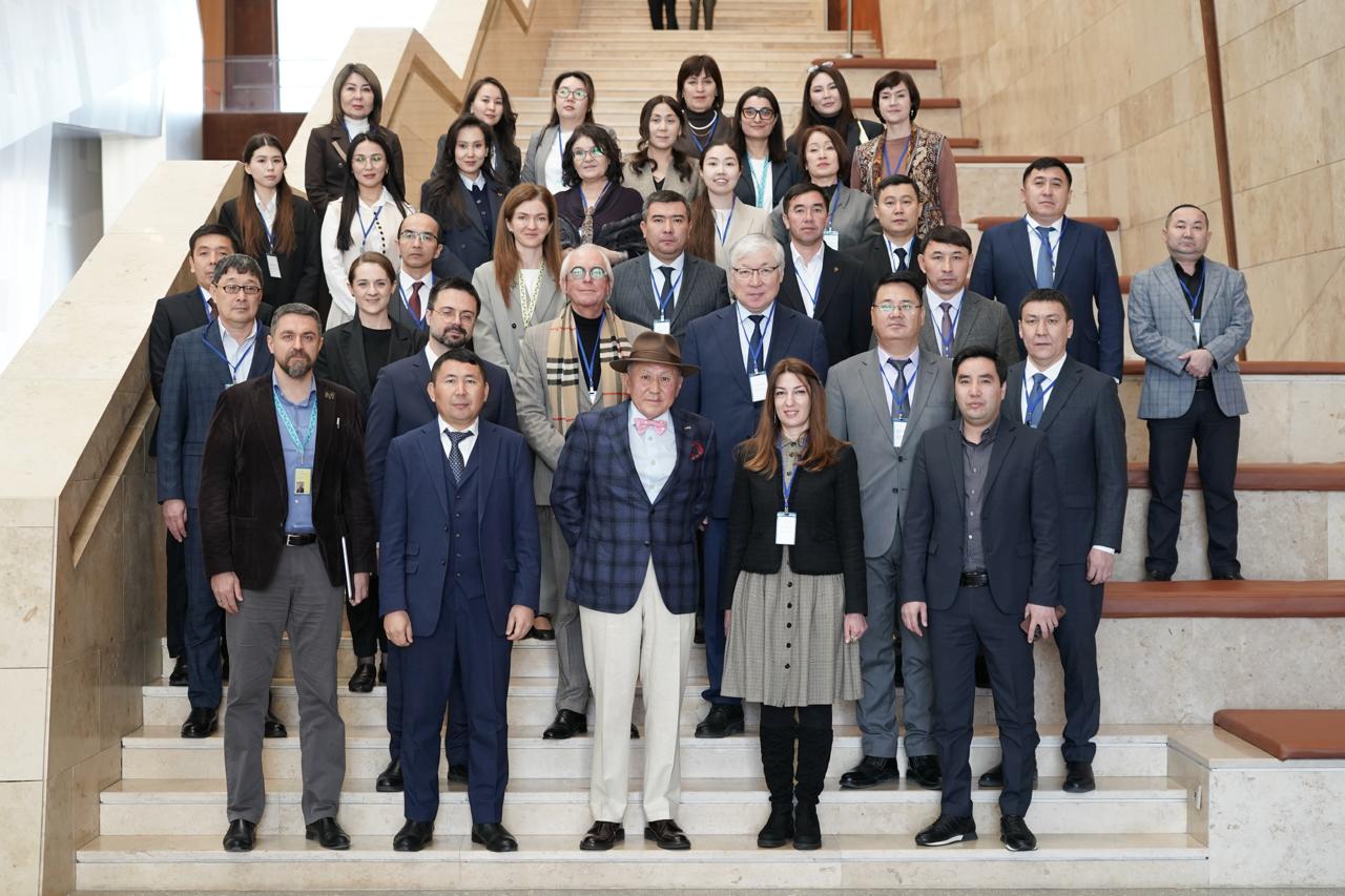  ЮНЕСКО-ның ұйымдастыруымен Қазақстанның жетекші музейлері мен мемлекеттік орган өкілдері қатысқан дөңгелек үстел 