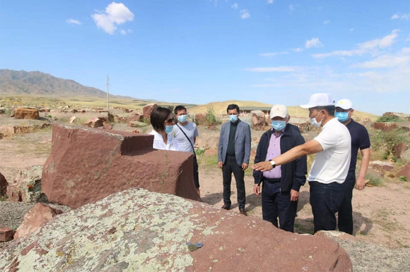 Облыс әкімі Ақыртас сарай-кешені мен Баласағұн қалашығының тарихымен танысты