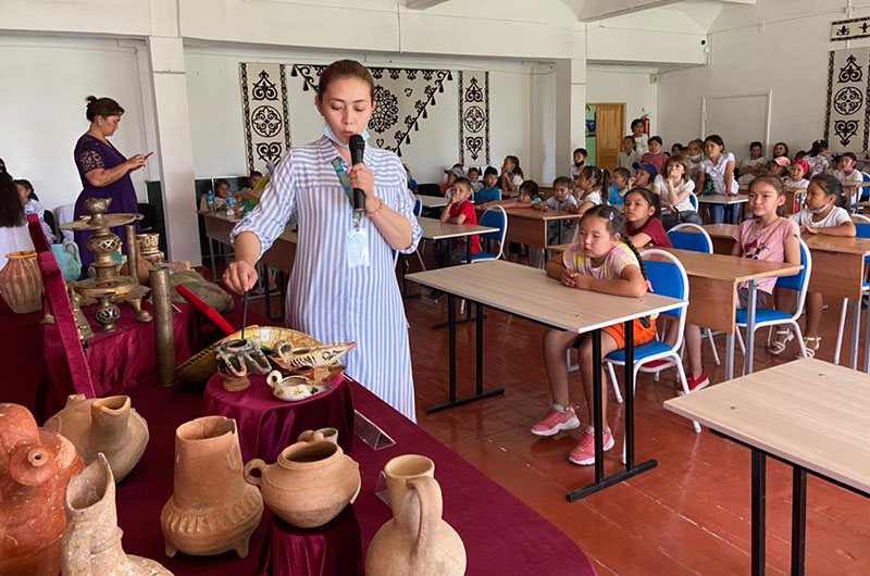 Мектеп оқушыларына көрме ұйымдастырылды