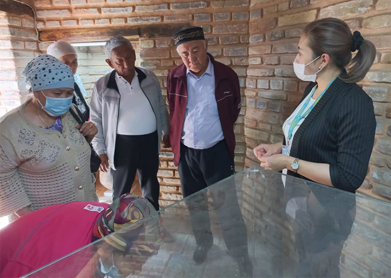 Ақсу-Жабағылы шипажайының қонақтары «Қарахан кесенесінде»