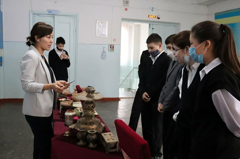 № 39 мектеп-гимназиясында жылжымалы көрме ұйымдастырылды