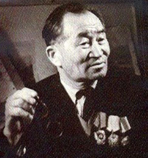 14 қаңтар - Әбілхан Қастеевтің туған күні!