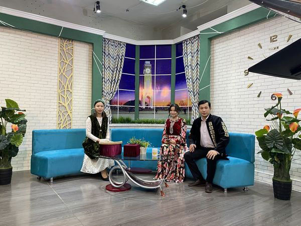 Тікелей эфирде сұхбат берді