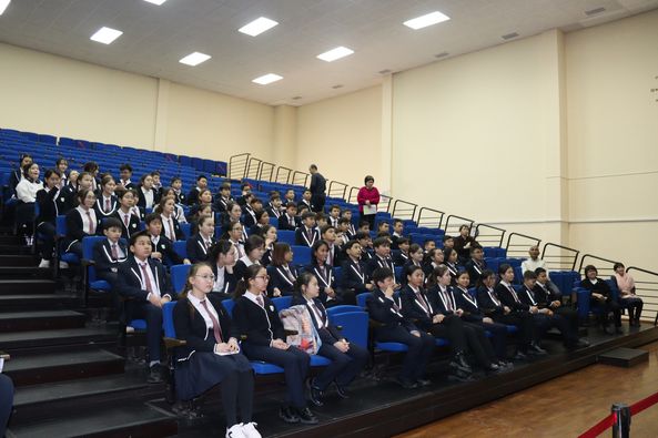 Назарбаев Зияткерлік мектебіндегі көрме